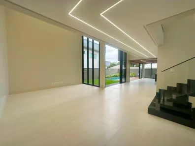 Sobrado com 4 Quartos à venda, 428m² no Fazenda Vau das Pombas, Goiânia