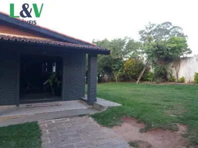 Fazenda/Sítio com 2 Quartos à venda, 188m² no Monterrey, Louveira