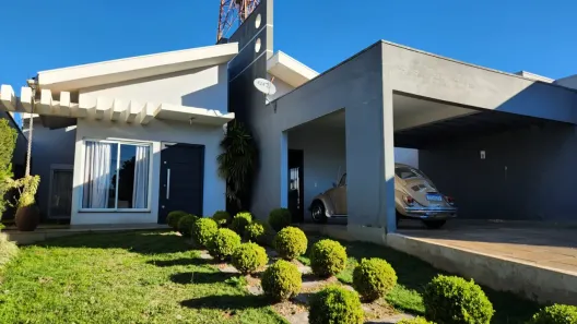 Casa com 3 Quartos à venda, 160m² no Maria Luiza, Cascavel