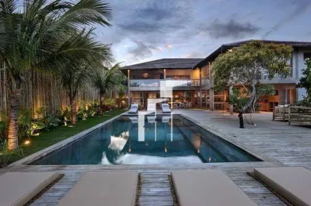 Casa com 5 Quartos para alugar, 700m² no , Porto Seguro