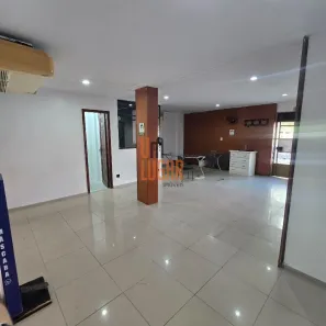 Prédio Comercial para alugar, 700m² no Batista Campos, Belém