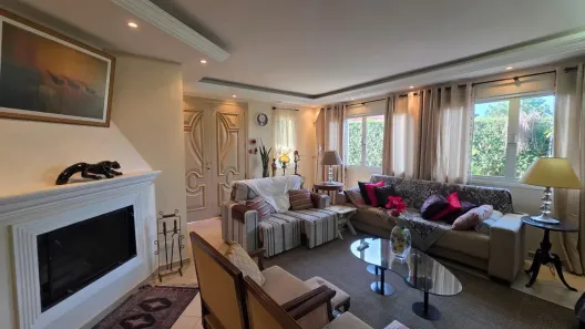 Casa de Condomínio com 3 Quartos à venda, 325m² no Pitas, Cotia