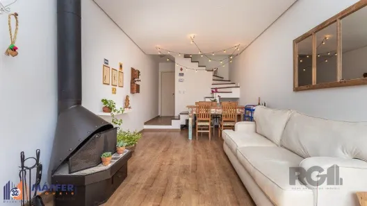 Casa de Condomínio com 3 Quartos à venda, 109m² no Teresópolis, Porto Alegre