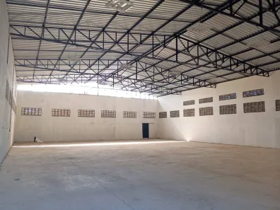 Sala Comercial para alugar, 1500m² no Lagoinha, Eusébio