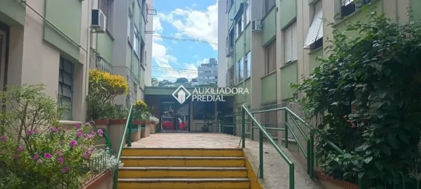 Apartamento com 1 Quarto para alugar, 44m² no Teresópolis, Porto Alegre