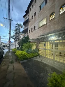 Apartamento com 2 Quartos para alugar, 80m² no Sagrada Família, Belo Horizonte