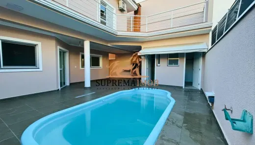 Casa de Condomínio com 3 Quartos para alugar, 250m² no Aparecidinha, Sorocaba