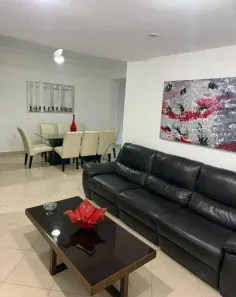 Apartamento com 3 Quartos para alugar, 110m² no Copacabana, Rio de Janeiro