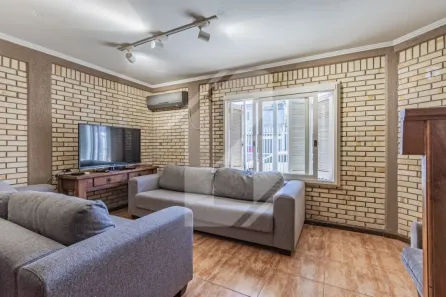 Sobrado com 3 Quartos à venda, 180m² no Parque da Matriz, Cachoeirinha