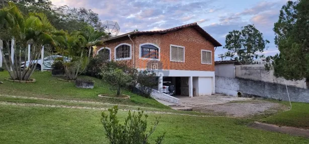 Fazenda/Sítio com 3 Quartos à venda, 334m² no Parque das Videiras, Jarinu