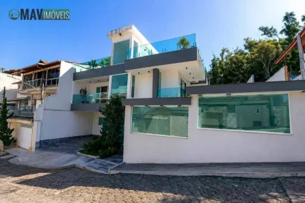 Casa com 3 Quartos à venda, 300m² no Vila Valqueire, Rio de Janeiro