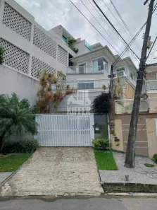 Casa com 4 Quartos à venda, 180m² no Camboinhas, Niterói