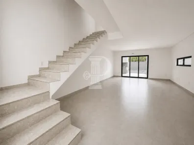 Casa com 3 Quartos à venda, 178m² no Bom Retiro, Joinville