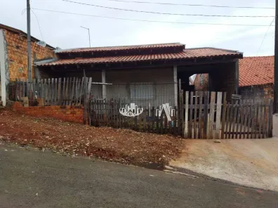 Casa com 3 Quartos à venda, 140m² no Conjunto Habitacional Saltinho, Londrina