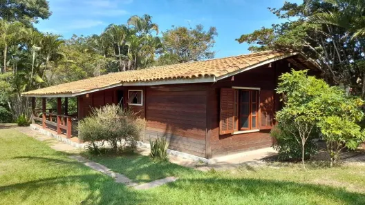 Fazenda/Sítio com 2 Quartos à venda, 181m² no Iate Clube de Campinas, Americana