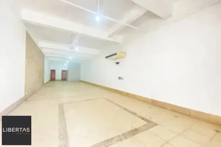 Ponto Comercial para alugar, 130m² no Passo da Areia, Porto Alegre