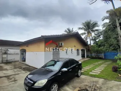 Casa com 2 Quartos à venda, 200m² no Balneário Stella Maris, Peruíbe