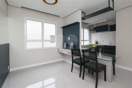 Apartamento com 1 Quarto para alugar, 40m² no Passo da Areia, Porto Alegre
