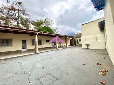 Casa com 6 Quartos à venda, 250m² no Vila Nossa Senhora Aparecida, Caraguatatuba