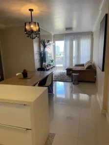 Apartamento com 3 Quartos para alugar, 80m² no Zona 07, Maringá