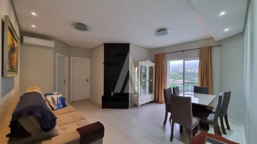 Apartamento com 3 Quartos para alugar, 106m² no Centro, Joinville
