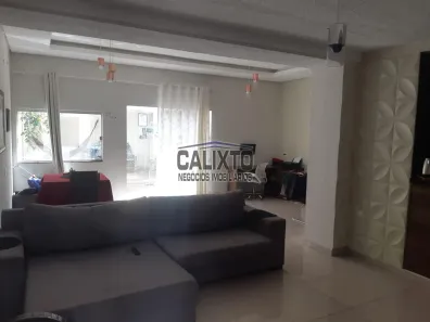 Casa de Condomínio com 2 Quartos à venda, 100m² no Aclimação, Uberlândia
