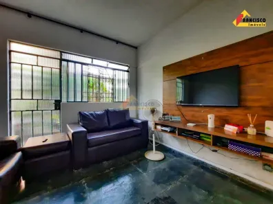 Casa com 5 Quartos à venda, 200m² no Catalão, Divinópolis