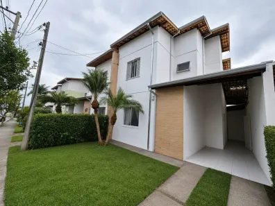 Casa de Condomínio com 2 Quartos à venda, 128m² no Piracangaguá, Taubaté