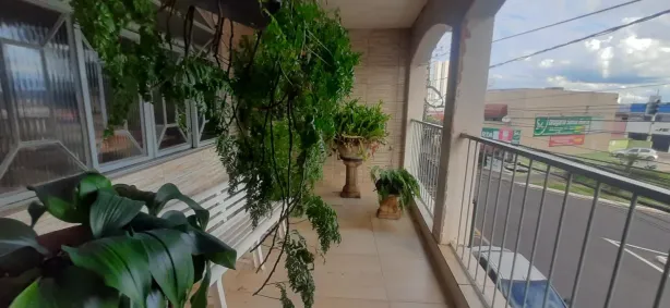 Casa com 3 Quartos à venda, 400m² no Mercês, Uberaba