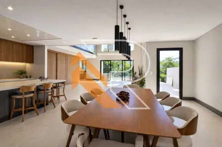 Casa de Condomínio com 4 Quartos à venda, 300m² no Piratininga, Niterói