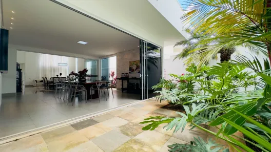 Casa de Condomínio com 3 Quartos à venda, 255m² no Nova Uberlândia, Uberlândia