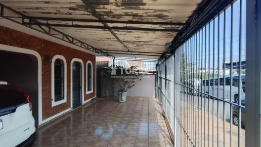 Casa com 3 Quartos para alugar, 220m² no Jardim Aurélia, Campinas