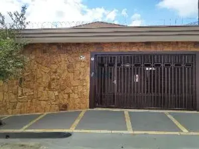 Casa com 3 Quartos à venda, 200m² no Vila Prado, São Carlos