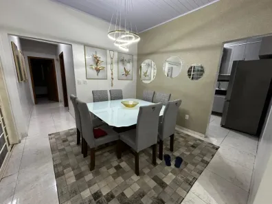 Casa com 3 Quartos à venda, 200m² no Centro Político Administrativo, Cuiabá