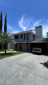 Casa de Condomínio com 3 Quartos para alugar, 200m² no Jardins Madri, Goiânia
