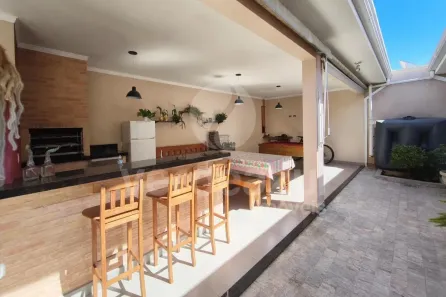 Casa com 3 Quartos à venda, 166m² no Parque Jambeiro, Campinas