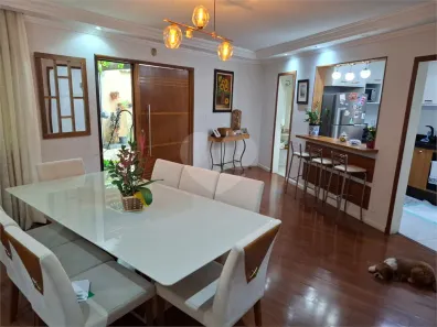 Casa com 2 Quartos à venda, 122m² no Vila Figueira, Suzano