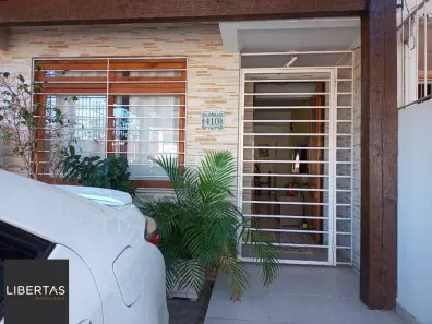 Casa com 2 Quartos à venda, 130m² no Guarujá, Porto Alegre