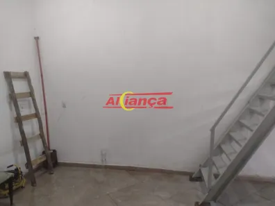Casa com 1 Quarto para alugar, 28m² no Jardim Presidente Dutra, Guarulhos