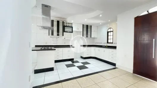 Casa com 2 Quartos à venda, 125m² no Tulipas, Jundiaí