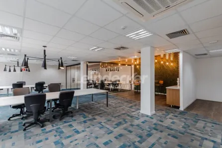 Sala Comercial para alugar, 689m² no Petrópolis, Porto Alegre