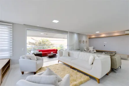Apartamento com 3 Quartos à venda, 225m² no Cidade Monções, São Paulo