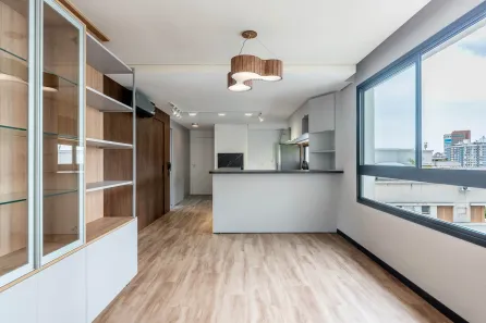 Apartamento com 2 Quartos à venda, 81m² no Mont Serrat, Porto Alegre