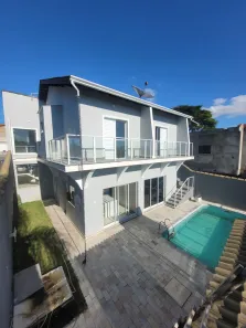 Casa com 4 Quartos à venda, 300m² no Barbosas, Arujá