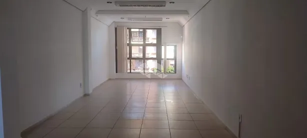 Sala Comercial à venda, 43m² no Centro Histórico, Porto Alegre