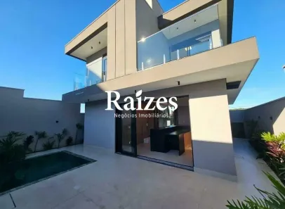 Casa com 3 Quartos para alugar, 250m² no Granja Marileusa, Uberlândia