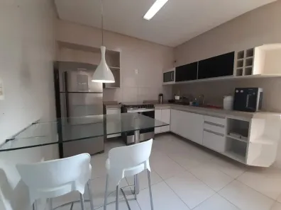 Casa de Condomínio com 3 Quartos à venda, 208m² no Centro, Petrolina
