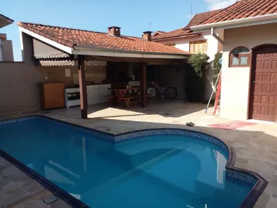 Casa de Condomínio com 2 Quartos à venda, 137m² no Parque Residencial Itapeti, Mogi das Cruzes