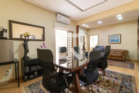 Casa com 5 Quartos à venda, 304m² no Cambuí, Campinas