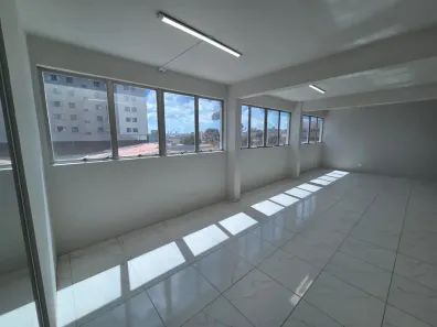 Sala Comercial para alugar, 135m² no Portão, Curitiba